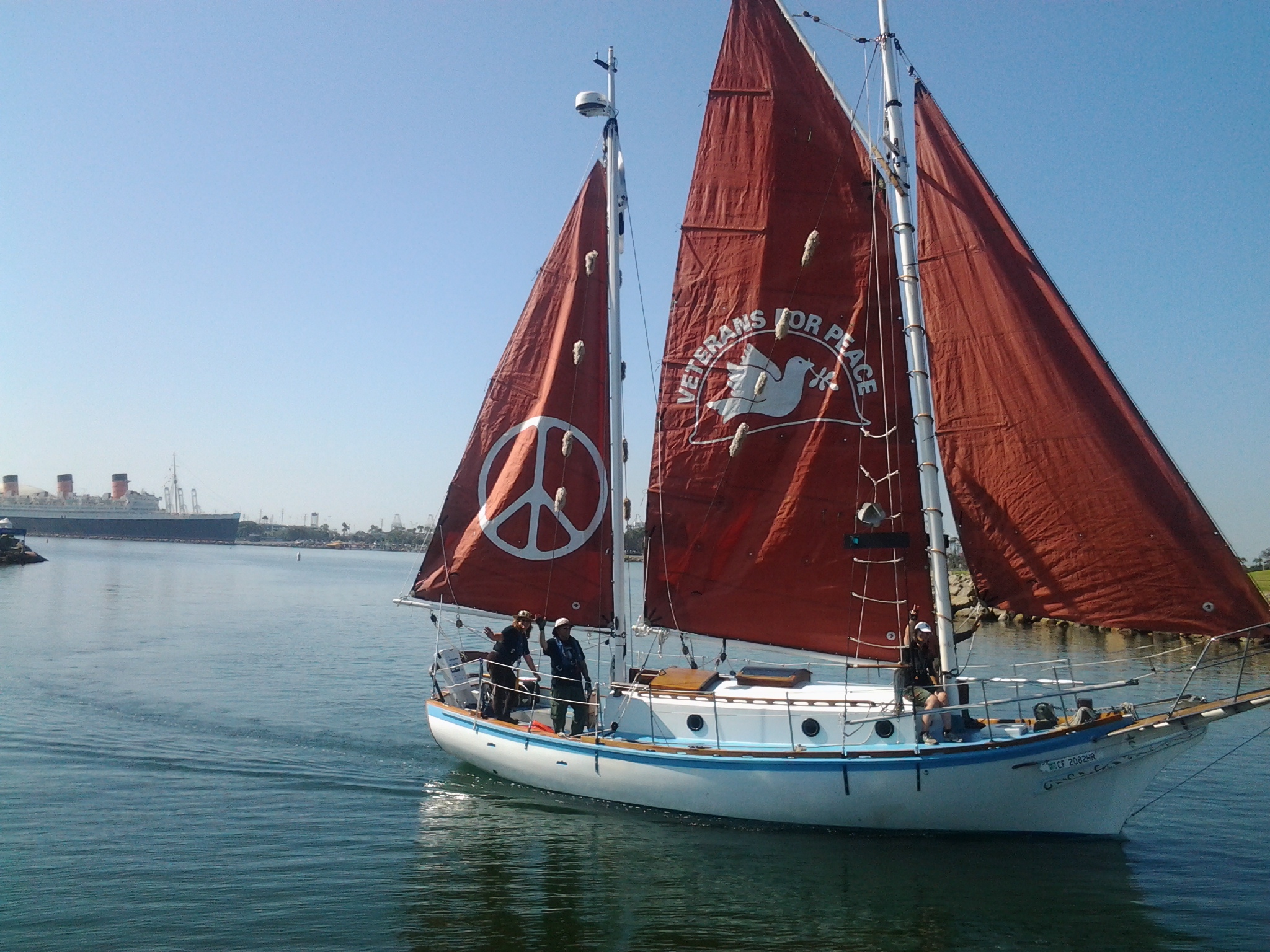 Golden Rule sailing into Long Beach