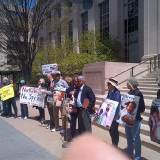 MIT_drone_demo_group_May2014.jpeg